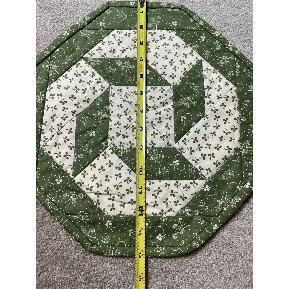 2Retro Patchwork Quilted Octagon Reversible Grn Floral TableMat Traymat Placemat